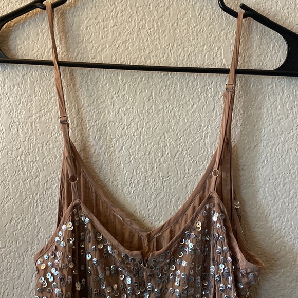 Dress sequence - Picture 11 of 17